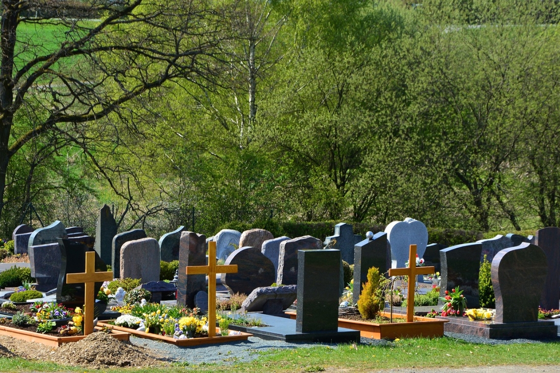 Mehrere Diebstähle auf dem Friedhof in Denkendorf